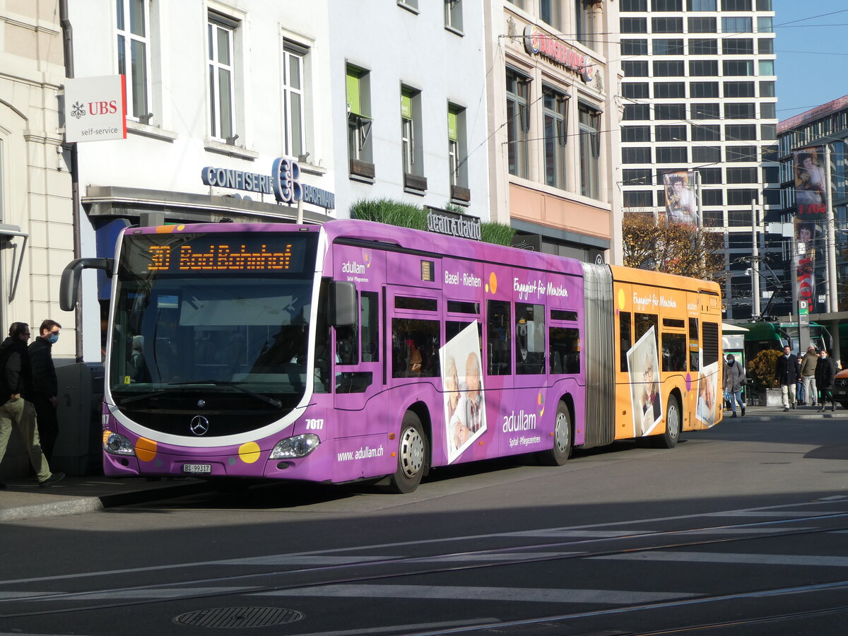 (230'236) - BVB Basel - Nr. 7017/BS 99'317 - Mercedes am 9. November 2021 beim Bahnhof Basel