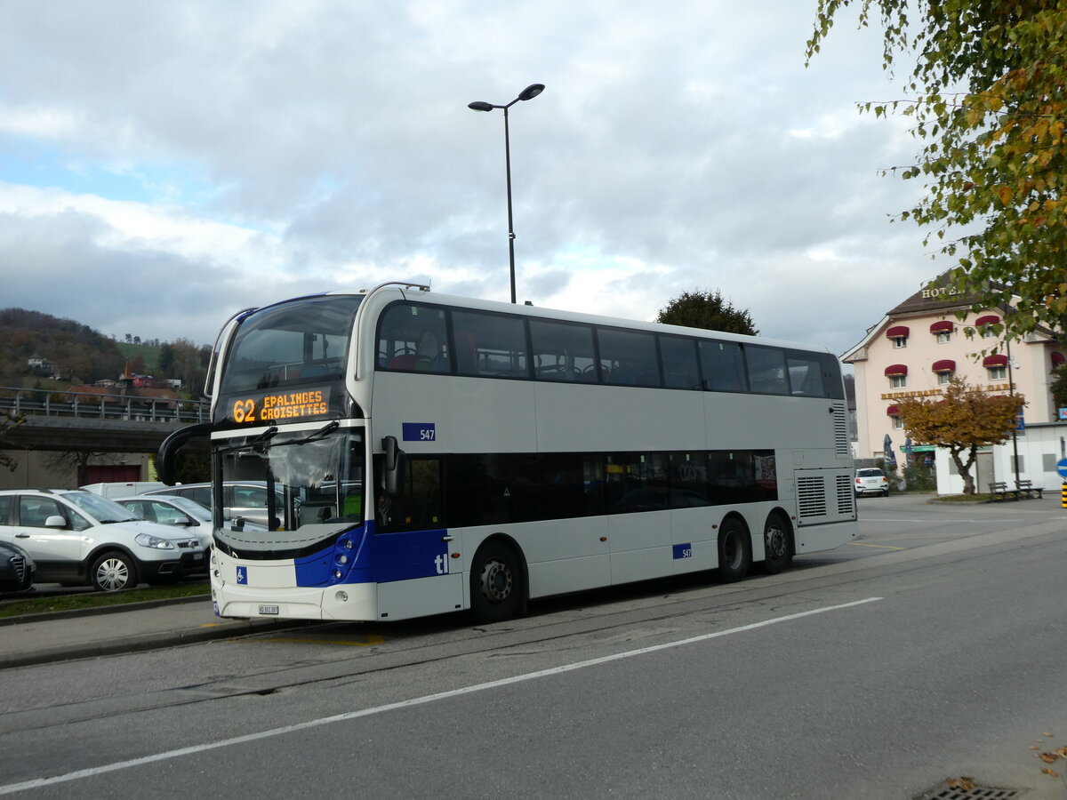 (230'708) - TL Lausanne - Nr. 547/VD 301'387 - Alexander Dennis am 13. November 2021 beim Bahnhof Moudon