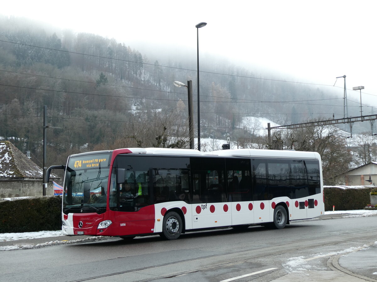 (231'139) - TPF Fribourg - Nr. 1056/FR 300'319 - Mercedes am 12. Dezember 2021 beim Bahnhof Moudon