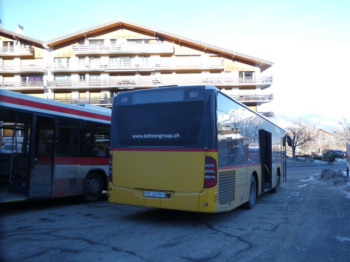 (231'640) - Lathion, Sion - Nr. 5/VS 24'726 - Mercedes (ex PostAuto Bern) am 1. Januar 2022 in Haute-Nendaz, Tlcabine