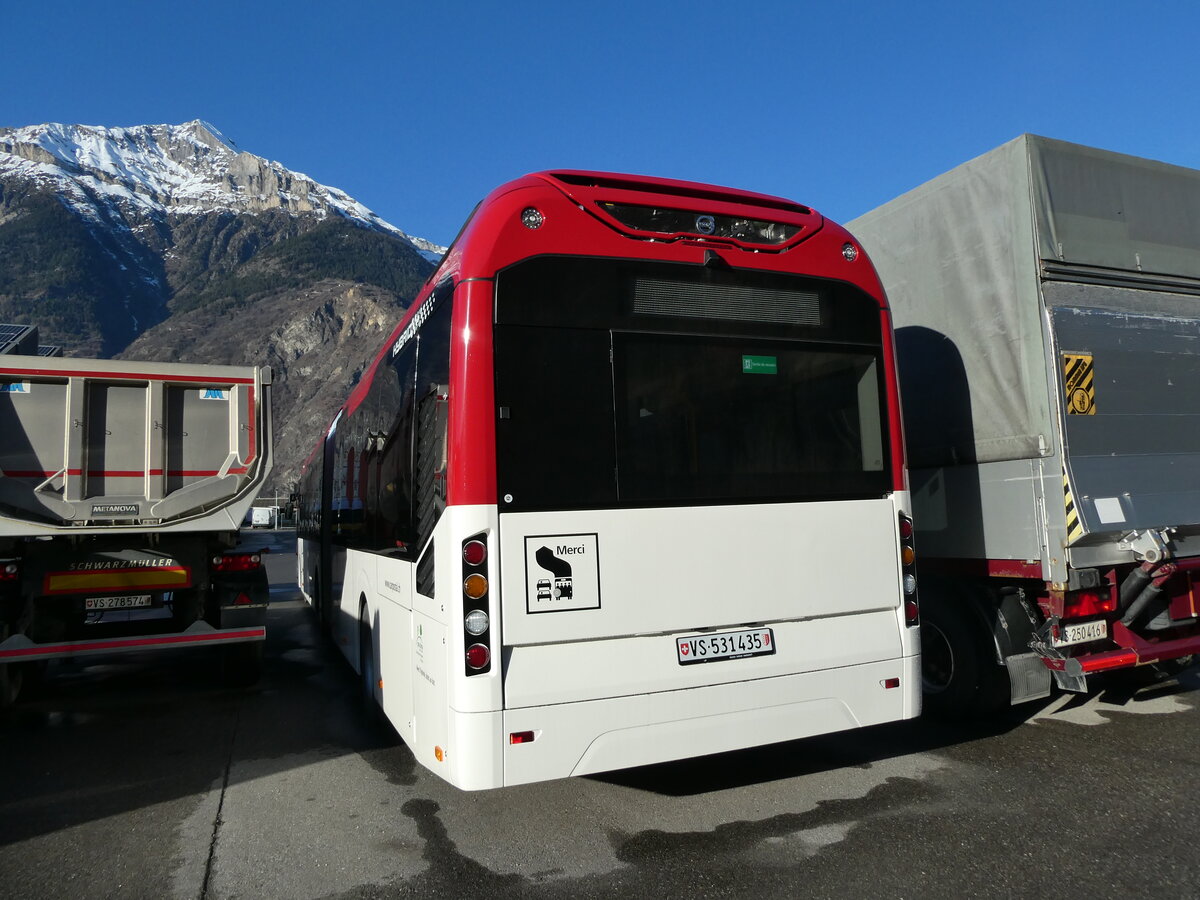 (231'666) - PostAuto Wallis - Nr. 53/VS 531'435 - Volvo am 1. Januar 2022 in Saxon, Garage Visa