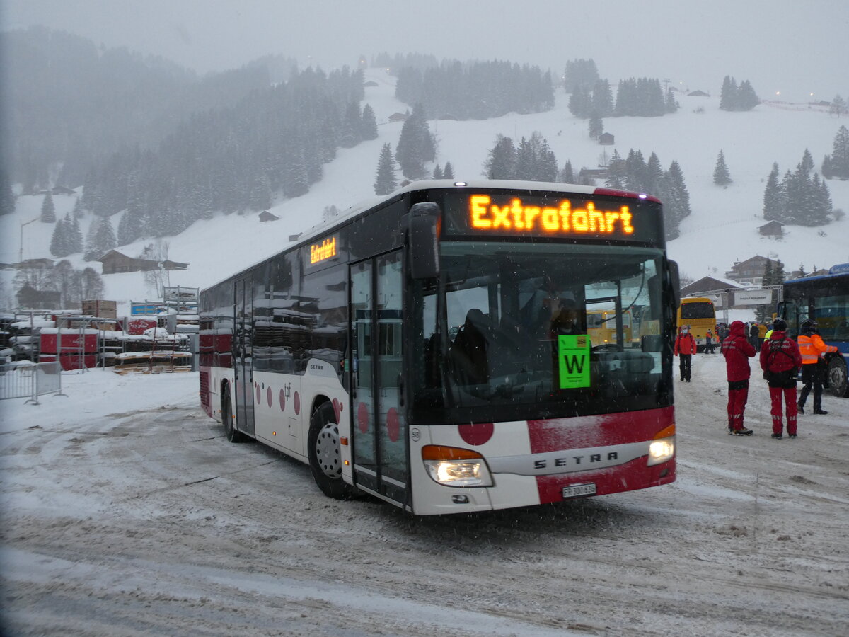 (231'802) - Wieland, Murten - Nr. 58/FR 300'636 - Setra am 9. Januar 2022 in Adelboden, Weltcup