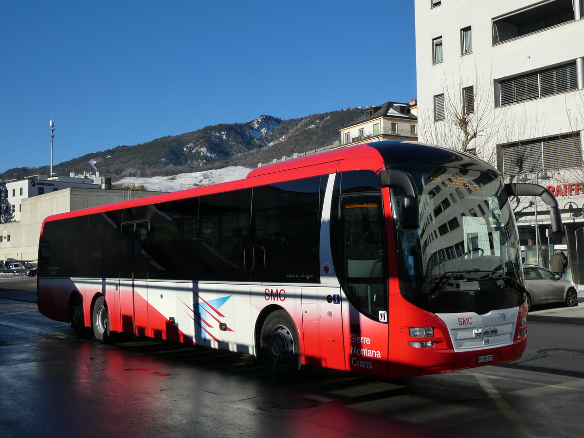 (232'103) - SMC Montana - Nr. 27/VS 159'727 - MAN am 19. Januar 2022 beim Bahnhof Sierre