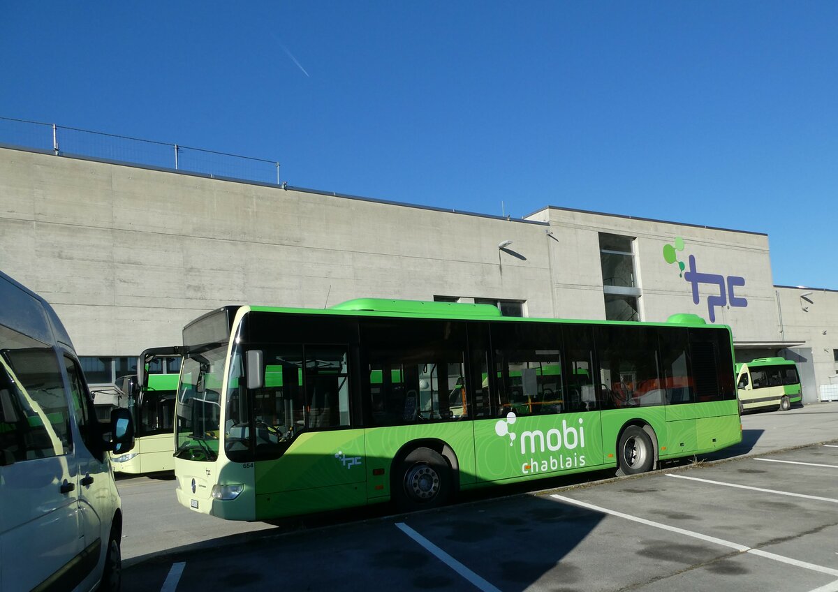 (232'349) - TPC Aigle - Nr. 654/VS 487'432 - Mercedes (ex ESKA Stiftlandkraftverkehr, D-Tirschenreuth; ex Bayerische Schlser, Grten + Seen, D-Mnchen) am 23. Januar 2022 in Aigle, Dpt