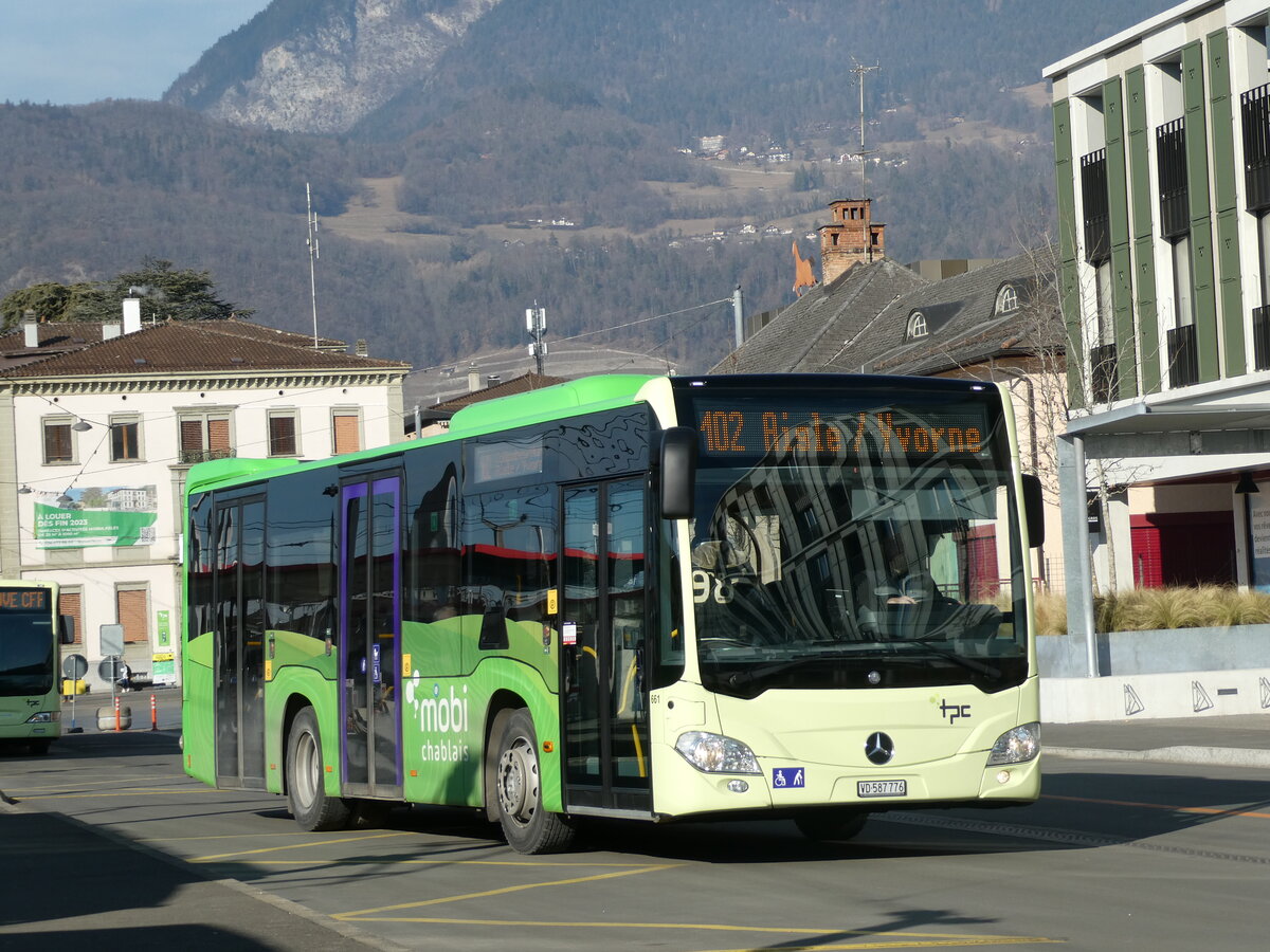 (232'473) - TPC Aigle - Nr. 661/VD 587'776 - Mercedes am 29. Januar 2022 beim Bahnhof Aigle