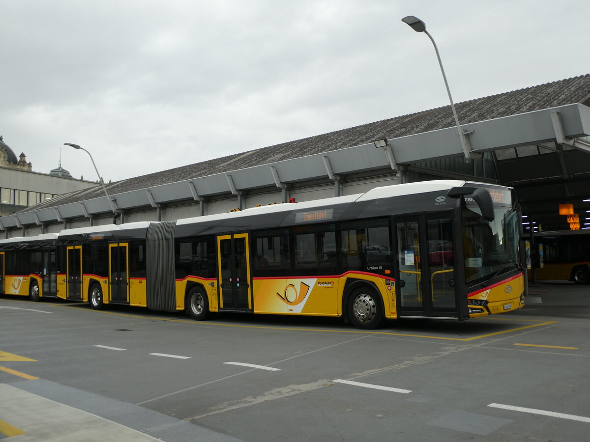 (232'907) - PostAuto Bern - Nr. 11'151/BE 818'686 - Solaris (ex Nr. 686) am 14. Februar 2022 in Bern, Postautostation