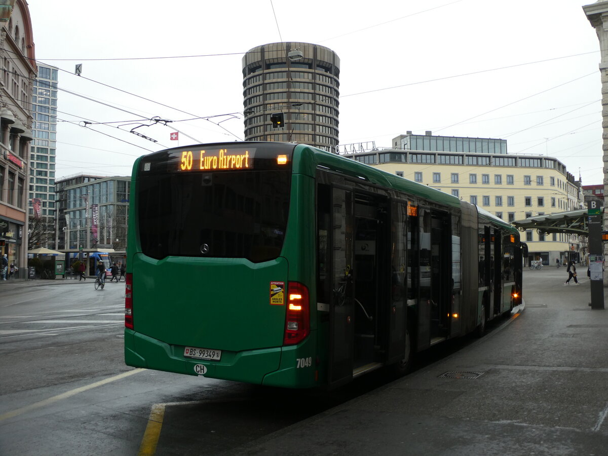 (232'912) - BVB Basel - Nr. 7049/BS 99'349 - Mercedes am 14. Februar 2022 beim Bahnhof Basel