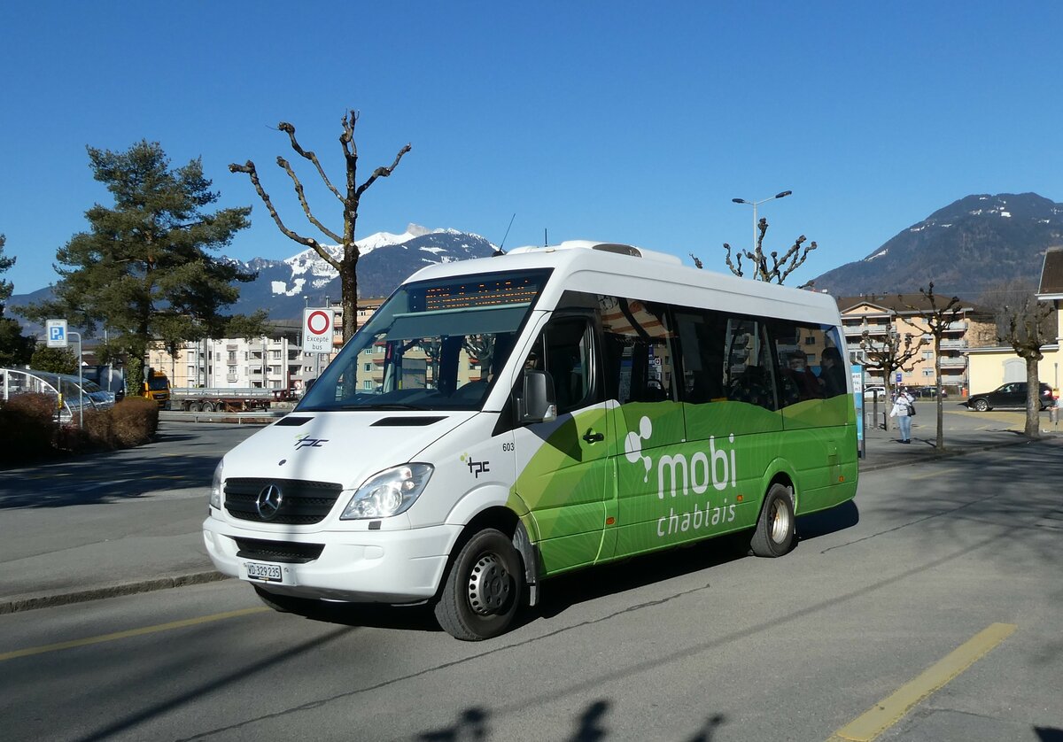 (233'220) - TPC Aigle - Nr. 603/VD 329'235 - Mercedes am 26. Februar 2022 beim Bahnhof Monthey CFF