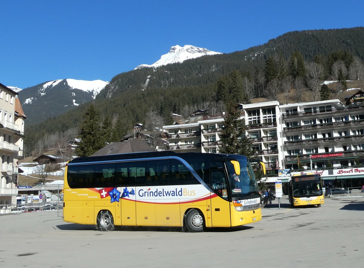 (233'254) - Grindelwaldbus, Grindelwald - Nr. 29/BE 47'910 - Setra am 27. Februar 2022 beim Bahnhof Grindelwald