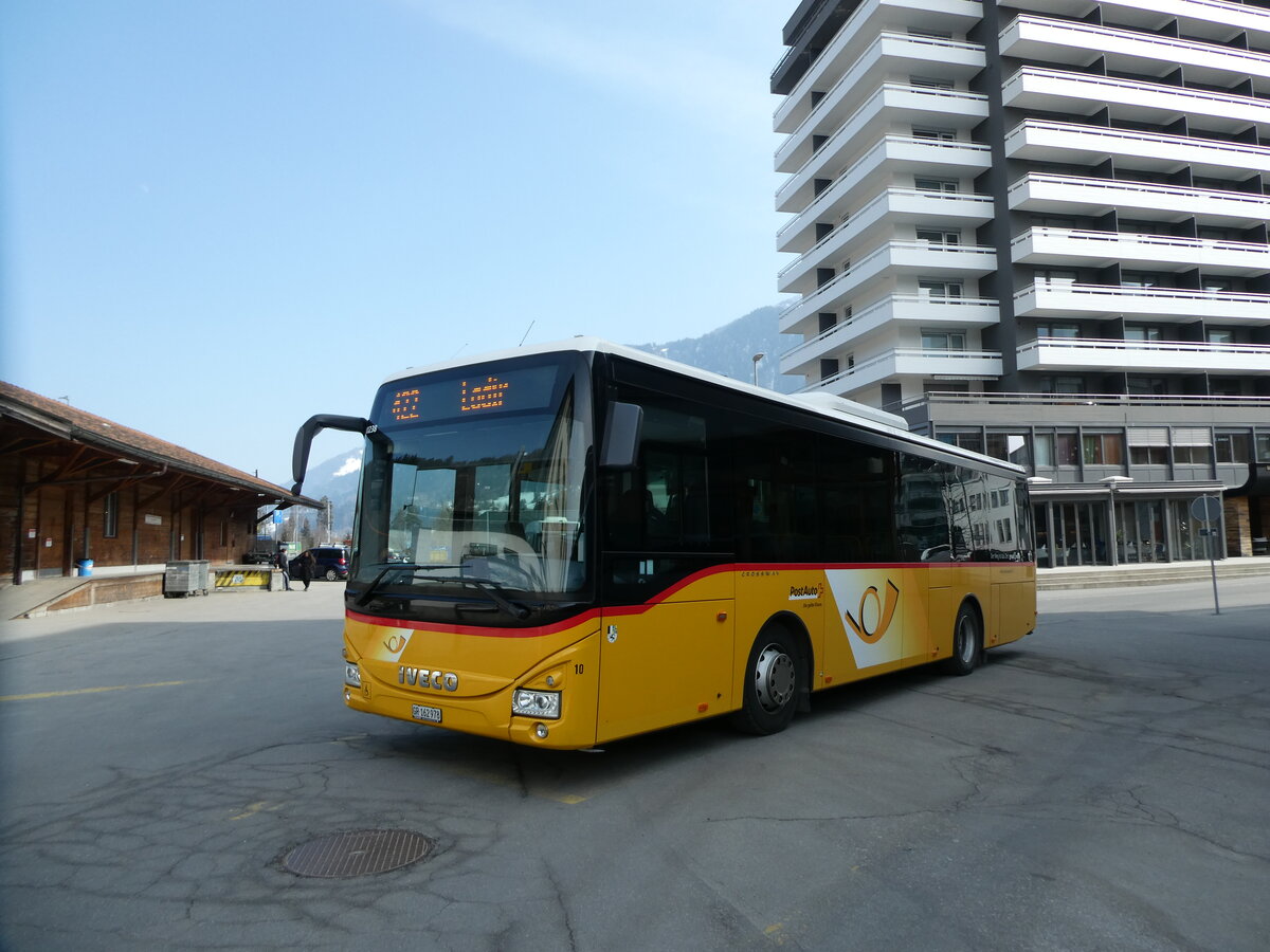 (233'784) - PostAuto Graubnden - Nr. 10/GR 162'978 - Iveco (ex Fontana, Ilanz Nr. 10) am 11. Mrz 2022 beim Bahnhof Ilanz