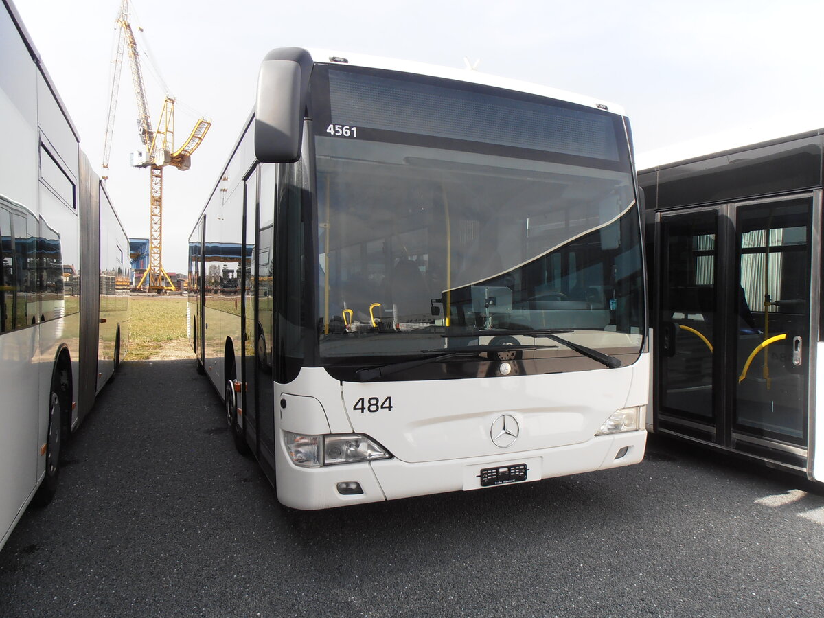 (233'879) - Intertours, Domdidier - Nr. 484 - Mercedes (ex PostAuto Bern Nr. 1; ex Klopfstein, Laupen Nr. 1) am 13. Mrz 2022 in Domdidier, Garage