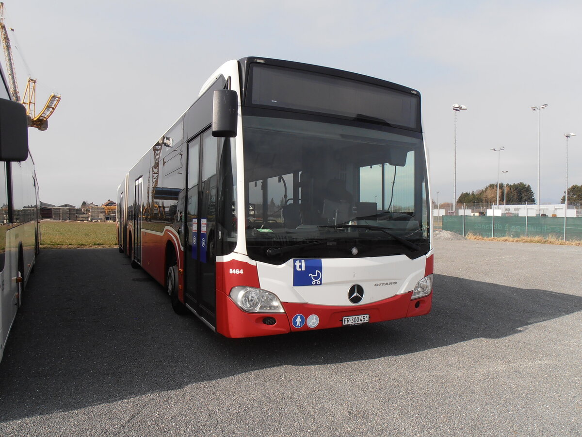 (233'882) - Intertours, Domdidier - FR 300'451 - Mercedes (ex A-Wien) am 13. Mrz 2022 in Domdidier, Garage (Einsatz TL)