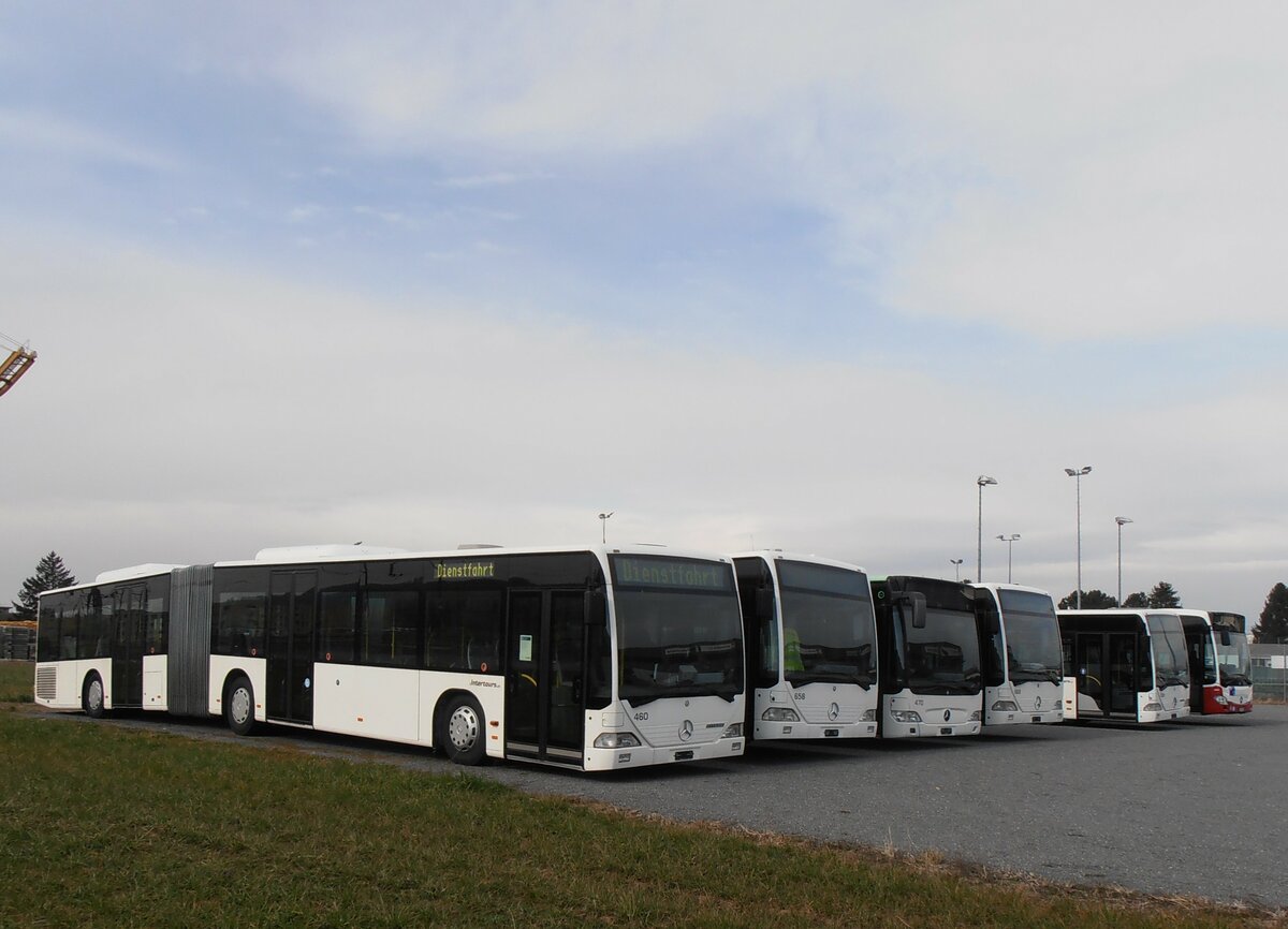 (233'900) - Intertours, Domdidier - Nr. 460 - Mercedes (ex Nr. 204; ex Nr. 1; ex ARAG Ruswil; ex Schneider, Ermenswil Nr. 7) am 13. Mrz 2022 in Domdidier, Garage