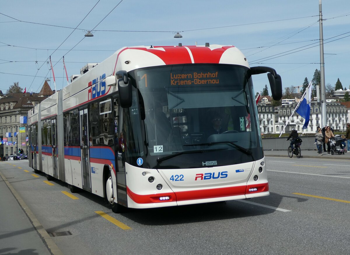 (234'453) - VBL Luzern - Nr. 422 - Hess/Hess Doppelgelenktrolleybus am 11. April 2022 in Luzern, Bahnhofbrcke