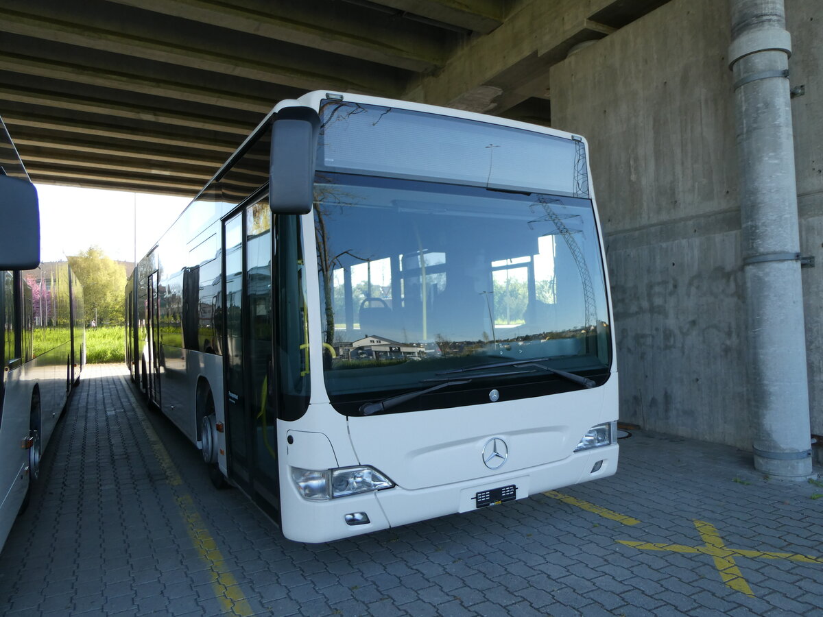 (234'696) - Interbus, Kerzers - Mercedes (ex VBL Luzern Nr. 161) am 18. April 2022 in Kerzers, Murtenstrasse