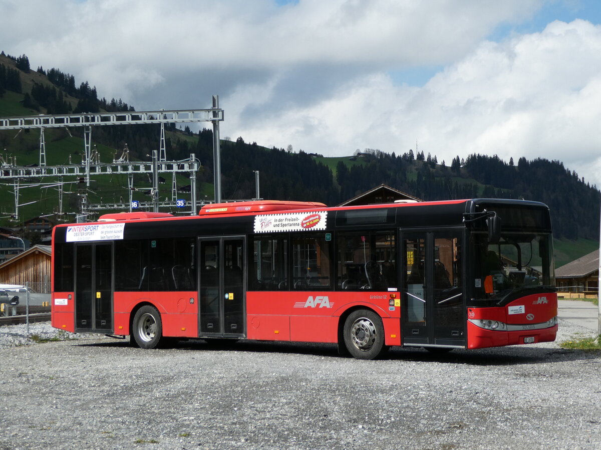 (234'843) - AFA Adelboden - Nr. 30/BE 26'703 - Solaris am 26. April 2022 beim Bahnhof Zweisimmen