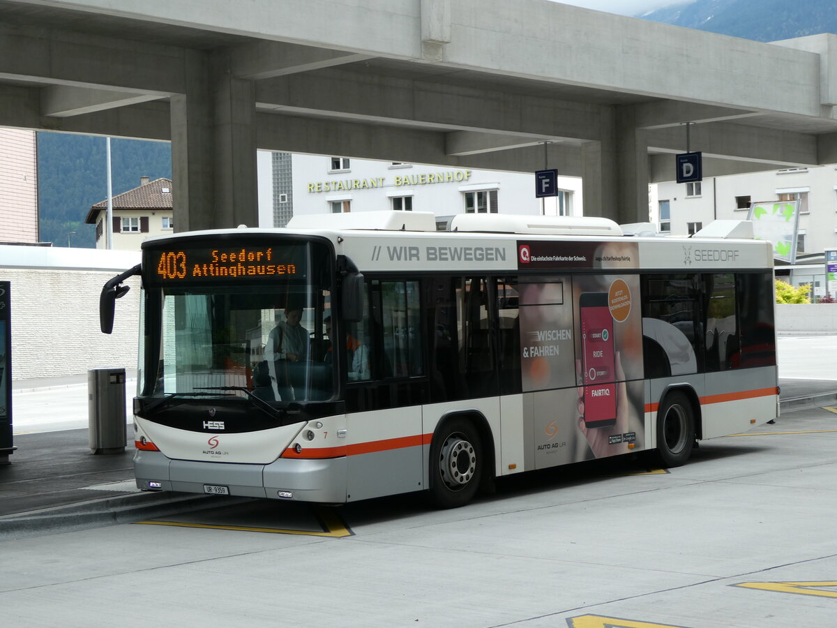 (235'490) - AAGU Altdorf - Nr. 7/UR 9359 - Scania/Hess am 8. Mai 2022 beim Bahnhof Altdorf