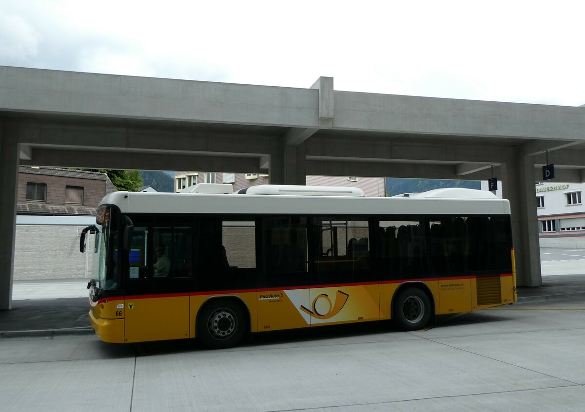 (235'493) - AAGU Altdorf - Nr. 66/UR 9095 - Scania/Hess am 8. Mai 2022 beim Bahnhof Altdorf