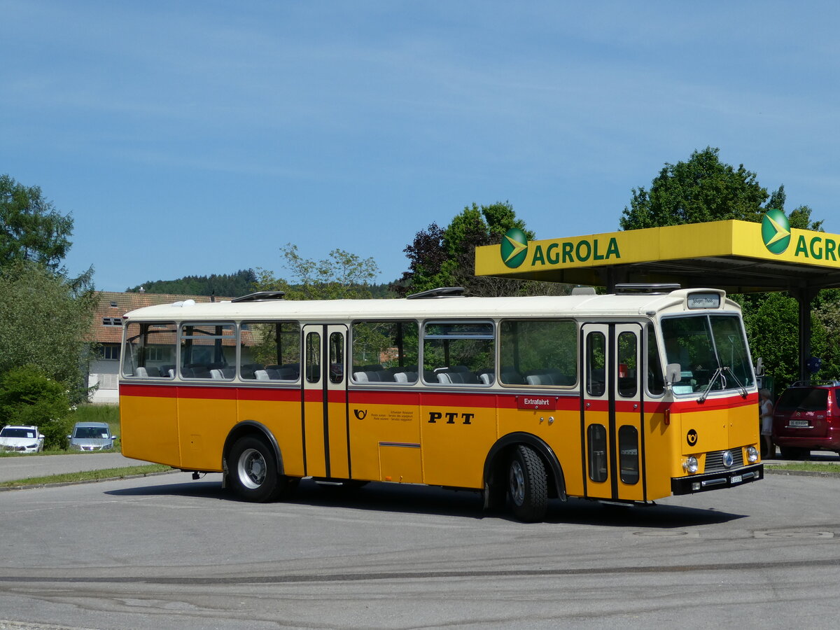 (235'707) - Gast, Reutigen - BE 113'160 - Saurer/Tscher (ex HPTrans, Thusis; ex Mauerhofer, Worb; ex Erni, Schupfart Nr. 3; ex P 24'636) am 15. Mai 2022 in Wynigen, Landi