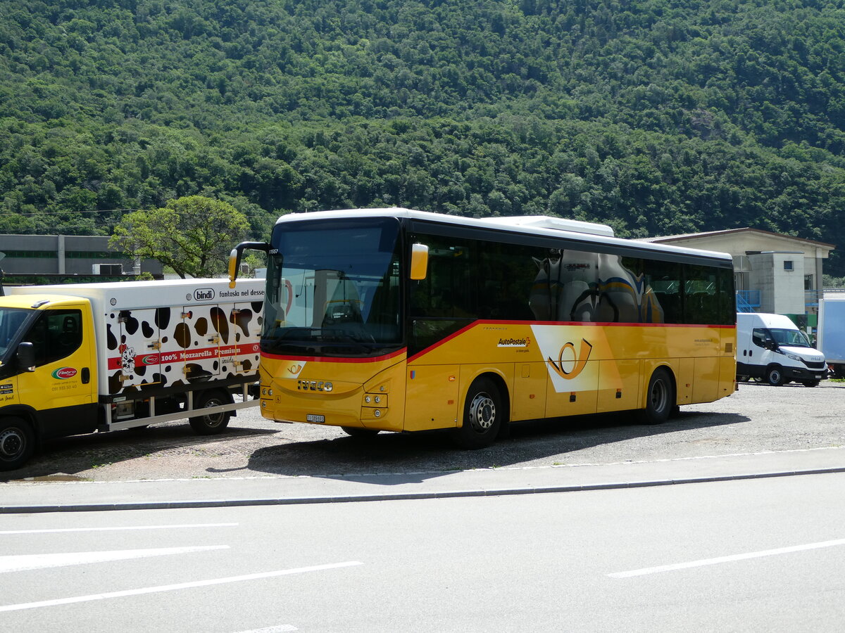 (236'296) - Chiesa, Riazzino - TI 189'693 - Iveco am 26. Mai 2022 in Mezzovico, Iveco