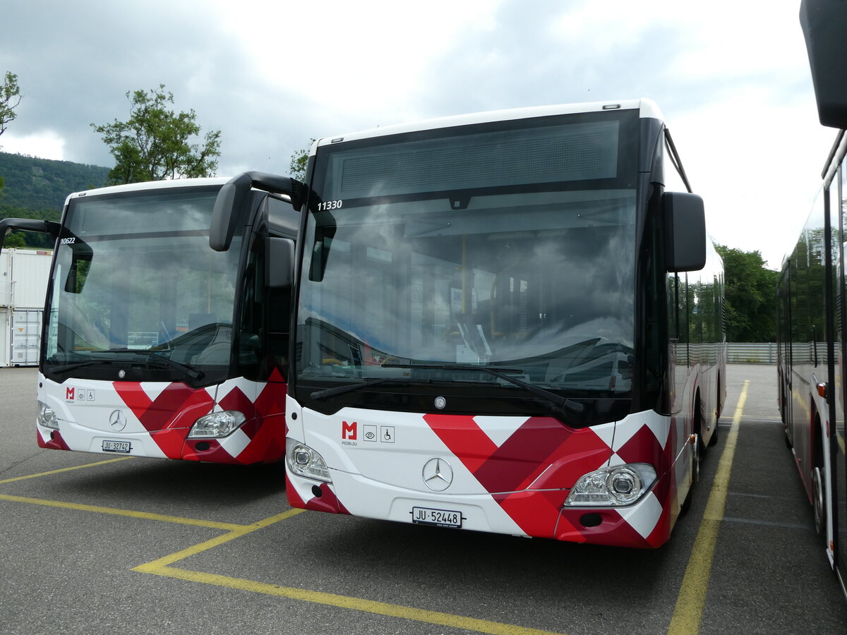 (236'883) - CarPostal Ouest - JU 52'448 - Mercedes am 6. Juni 2022 in Develier, Parkplatz