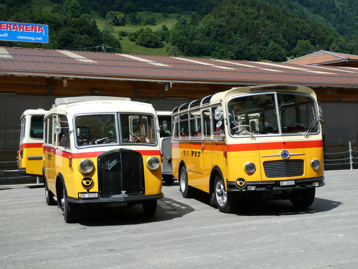 (237'589) - Schmid, Thrishaus - Nr. 3/BE 26'760 - Saurer/Gangloff (ex Geiger, Adelboden Nr. 3) + Nr. 9/BE 26'205 - Saurer/R&J (ex Geiger, Adelboden Nr. 9) am 26. Juni 2022 in Mlenen, Kanderarena