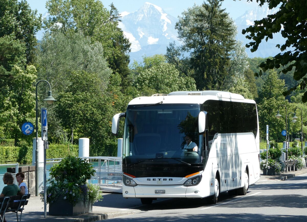 (238'022) - Busmiete, Regensdorf - BE 837'708 - Setra am 11. Juli 2022 bei der Schifflndte Thun