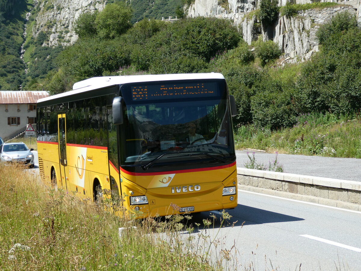 (238'414) - PostAuto Bern - BE 487'695 - Iveco am 24. Juli 2022 in Gletsch, Post