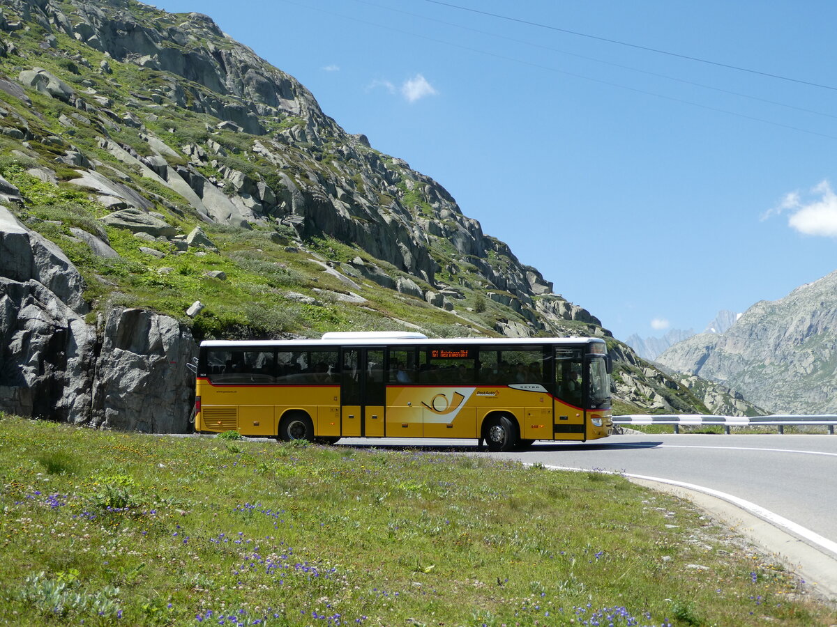 (238'423) - PostAuto Bern - Nr. 73/BE 171'453 - Setra (ex AVG Meiringen Nr. 73) am 24. Juli 2022 am Grimselpass