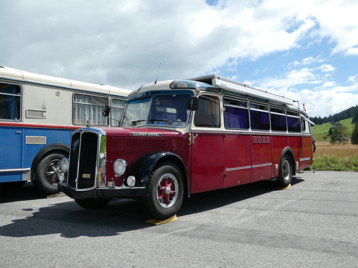 (239'179) - Morger, Horgenberg - ZH 32'050 U - Saurer/Tscher (ex P 23'167; ex Casper, Lenzerheide) am 20. August 2022 in Wildhaus, Munzenriet