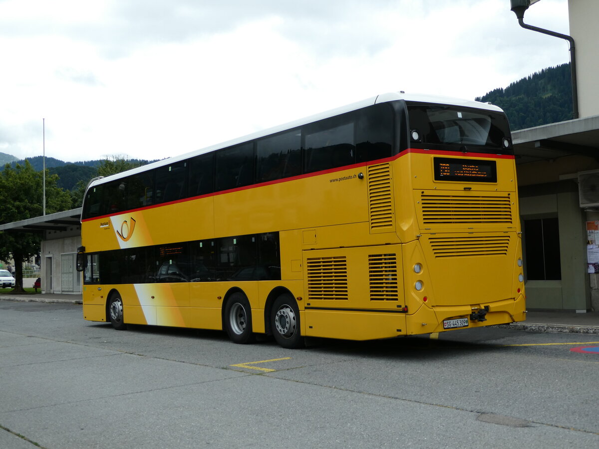 (239'252) - PostAuto Ostschweiz - SG 445'309 - Alexander Dennis (ex CarPostal Ouest; ex PostAuto Ostschweiz SG 445'309) am 20. August 2022 beim Bahnhof Nesslau-Neu St. Johann