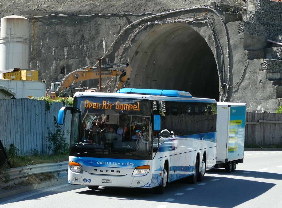 (239'371) - LBB Susten - Nr. 1/VS 38'001 - Setra am 21. August 2022 beim Bahnhof Gampel-Steg