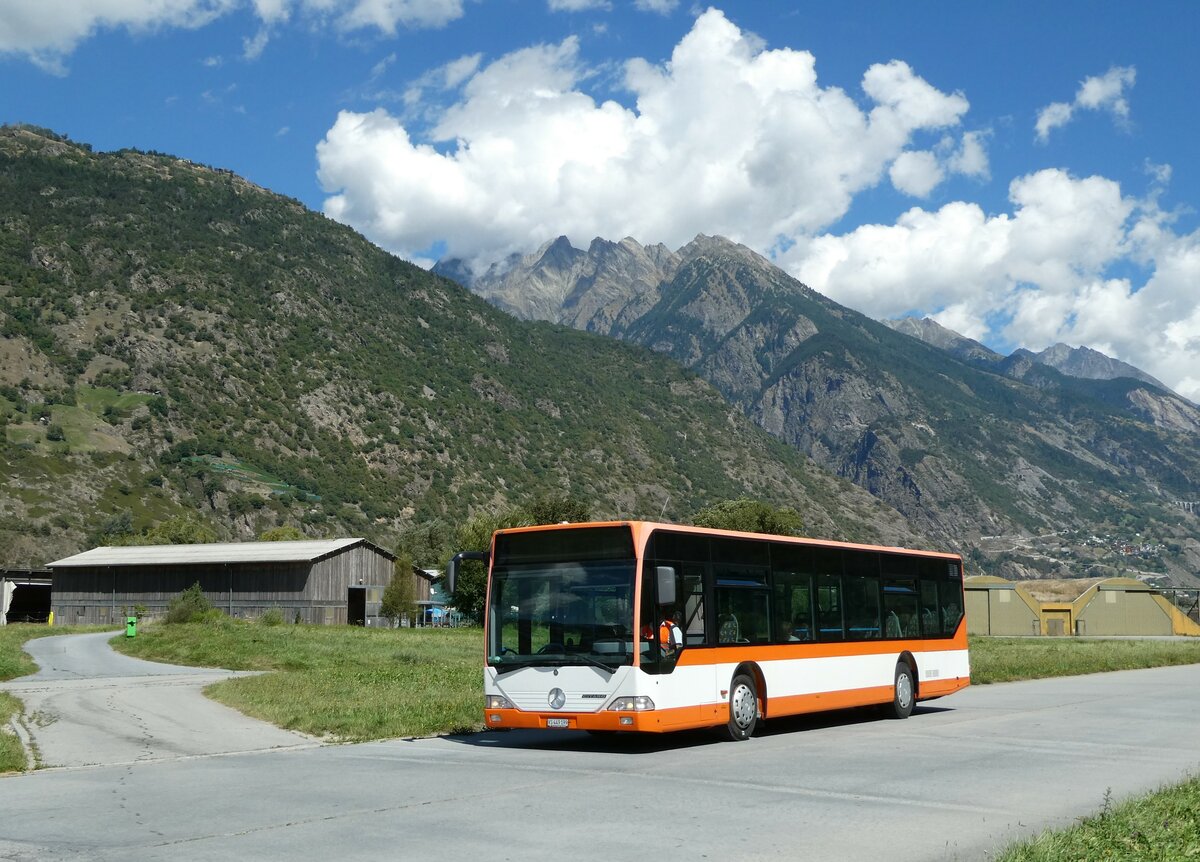 (239'408) - Ruffiner, Turtmann - VS 449'199 - Mercedes (ex Regiobus, Gossau) am 21. August 2022 in Turtmann, Flugplatz