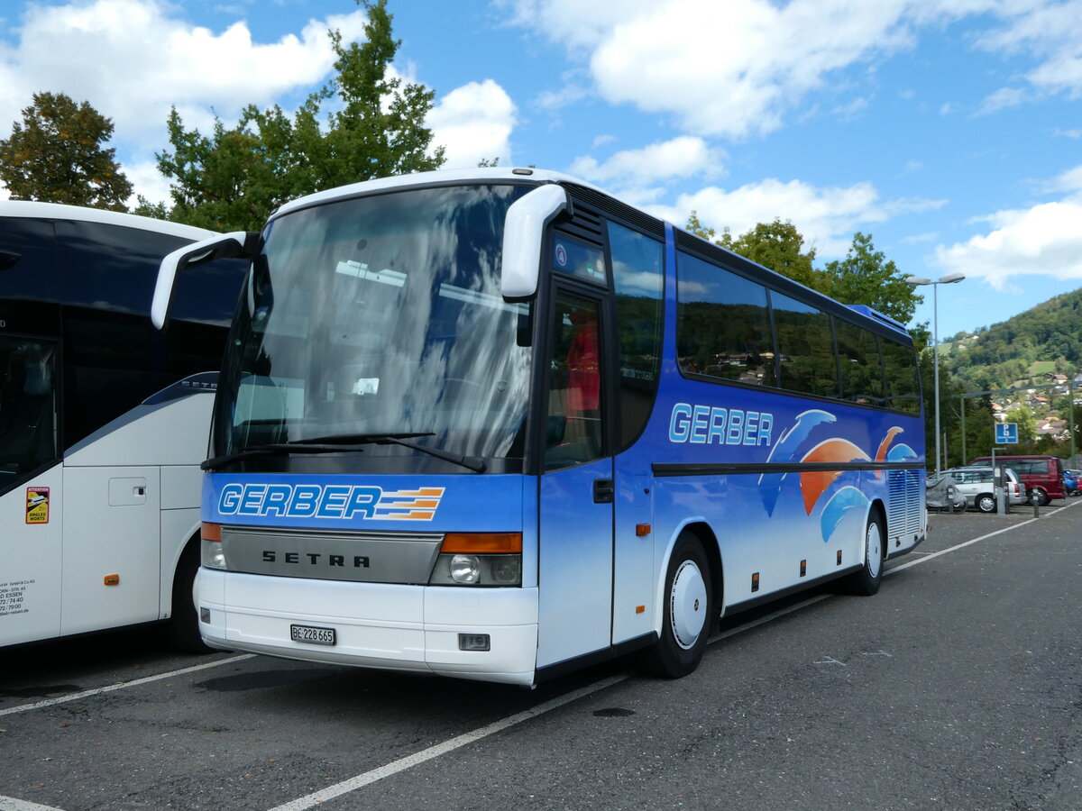 (239'980) - Gerber, Roggwil - Nr. 8/BE 228'665 - Setra am 8. September 2022 in Thun, Seestrasse