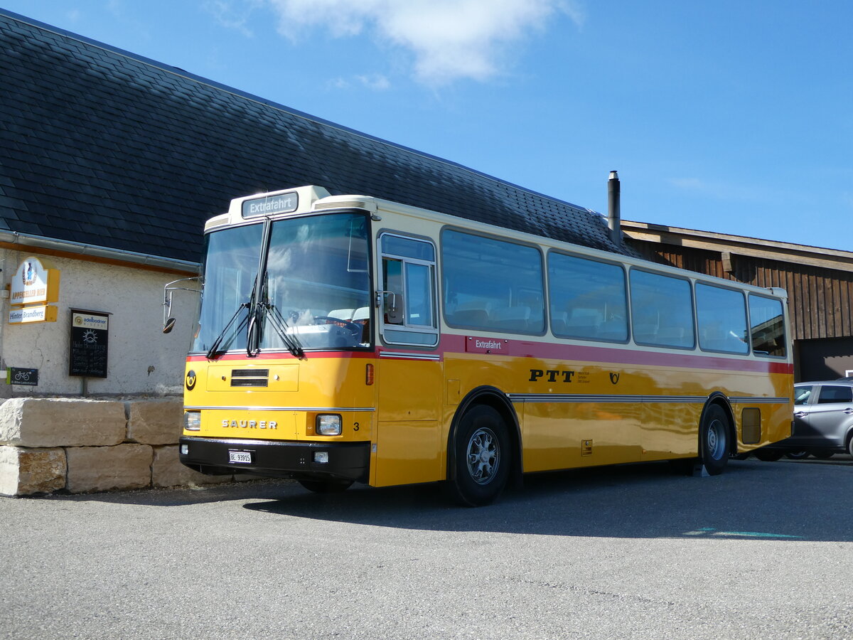 (240'101) - Kolb, Grasswil - Nr. 3/BE 93'915 - Saurer/R&J (ex Schmocker, Stechelberg Nr. 3; ex Schmocker, Stechelberg Nr. 1; ex Gertsch, Stechelberg Nr. 1) am 18. September 2022 in Herbetswil, Hinterer Brandberg