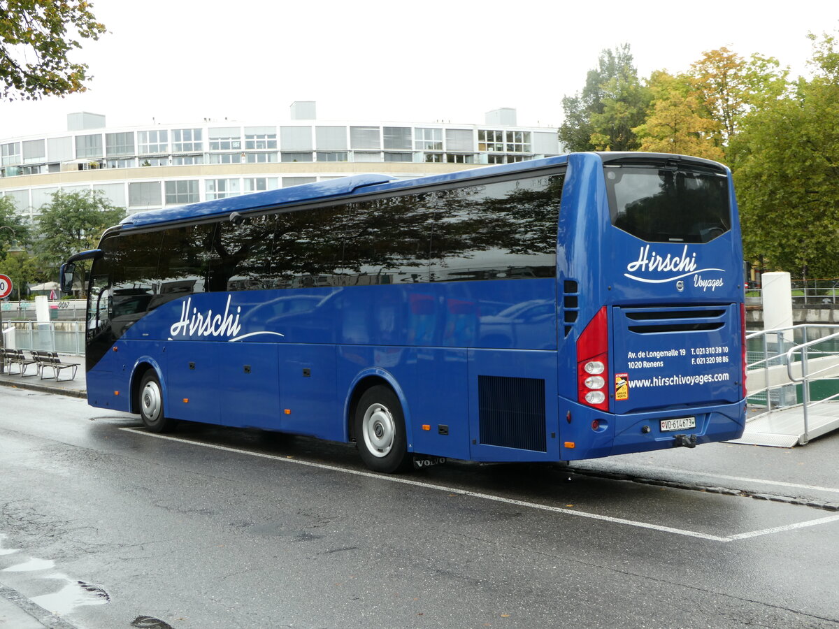 (240'352) - Hirschi, Renens - VD 614'673 - Volvo am 28. September 2022 bei der Schifflndte Thun