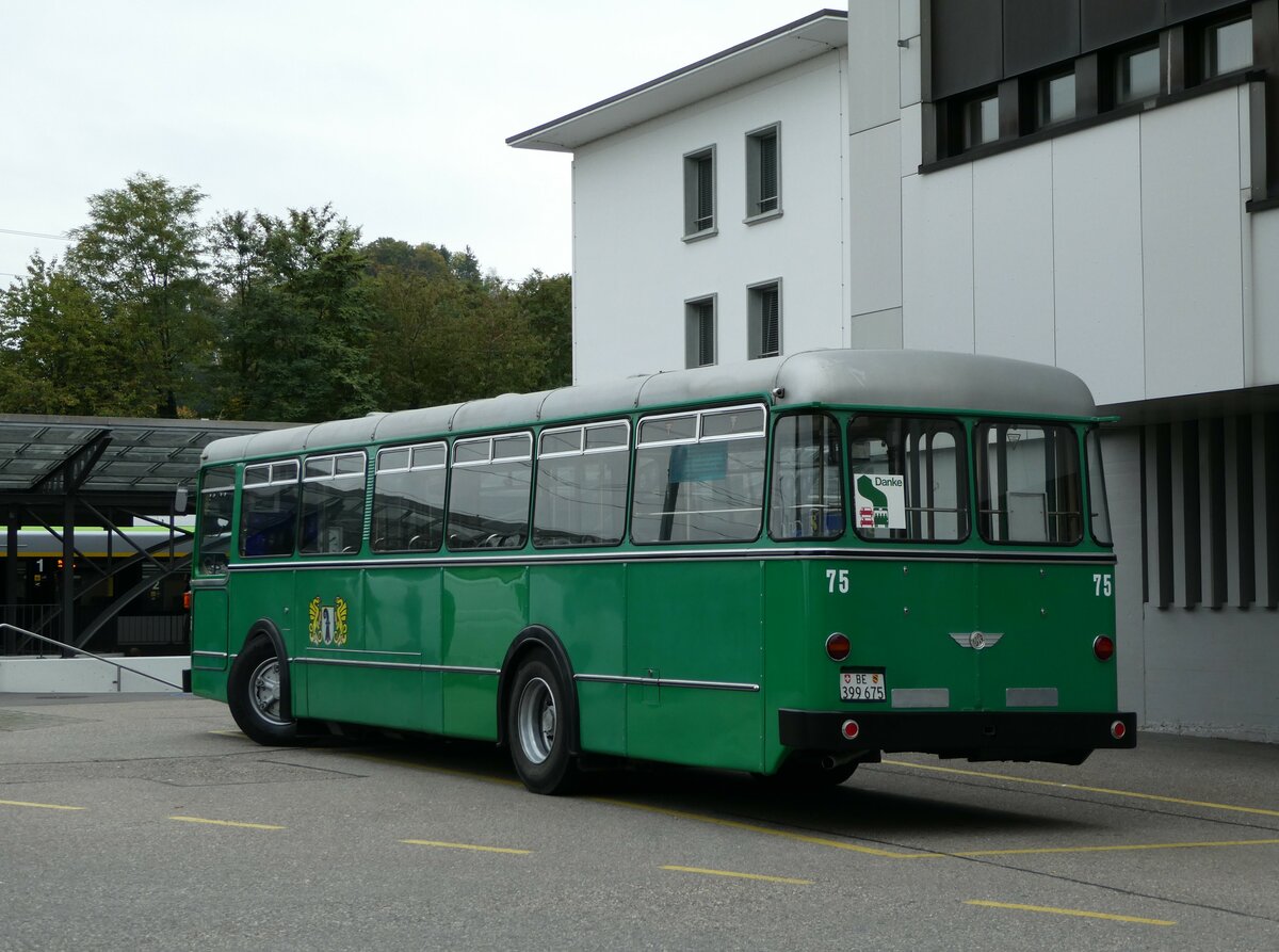 (240'735) - BVB Basel (RWB) - Nr. 75/BE 399'675 - FBW/FHS am 9. Oktober 2022 beim Bahnhof Burgdorf