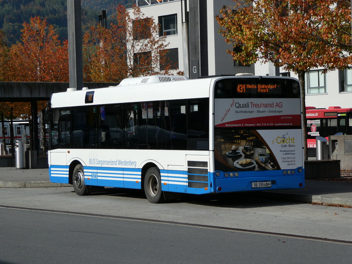 (240'913) - BSW Sargans - Nr. 323/SG 155'486 - Solaris am 11. Oktober 2022 beim Bahnhof Sargans