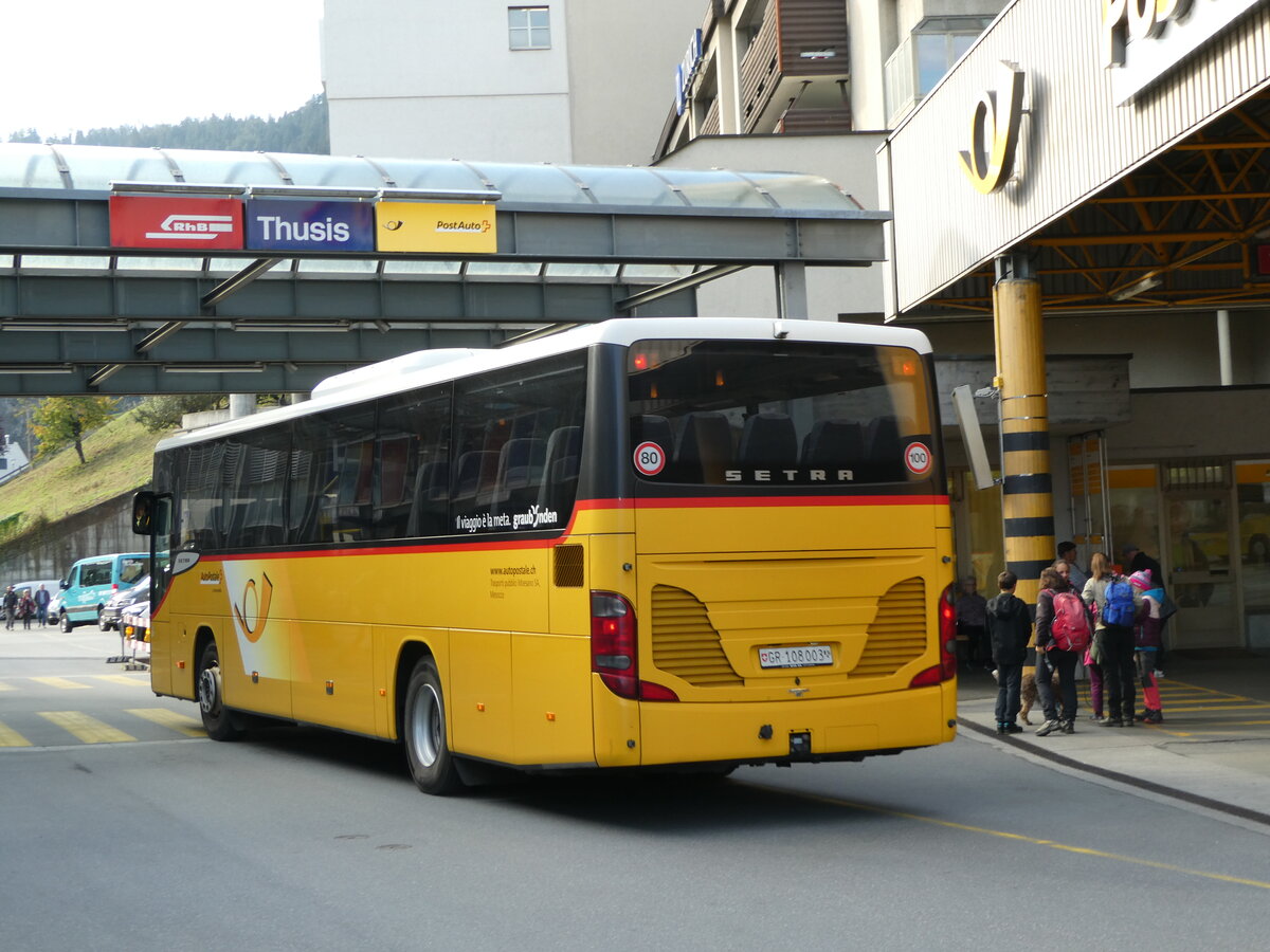 (241'073) - TpM, Mesocco - Nr. 3/GR 108'003 - Setra am 12. Oktober 2022 in Thusis, Postautostation