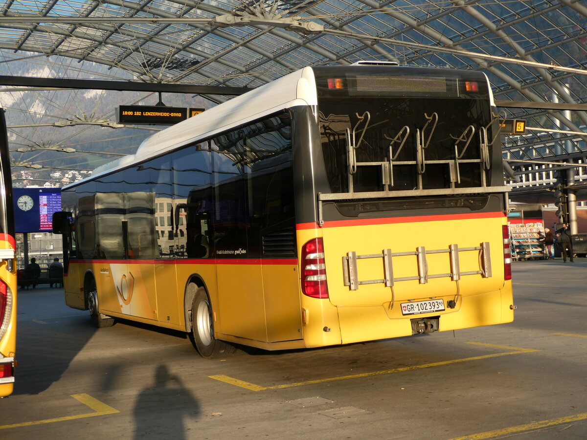 (241'161) - PostAuto Graubnden - GR 102'393 - Mercedes am 12. Oktober 2022 in Chur, Postautostation