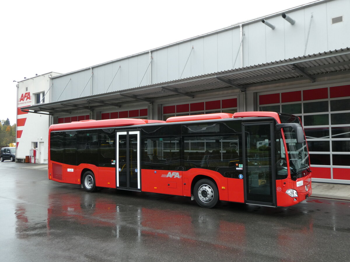 (241'661) - AFA Adelboden - Nr. 27 - Mercedes am 21. Oktober 2022 in Frutigen, Garage