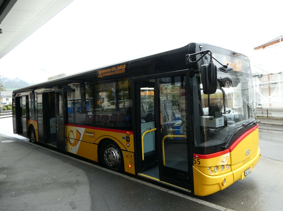 (242'179) - PostAuto Zentralschweiz - Nr. 55/NW 5017 - Solaris (ex Thepra, Stans Nr. 25) am 5. November 2022 beim Bahnhof Sarnen