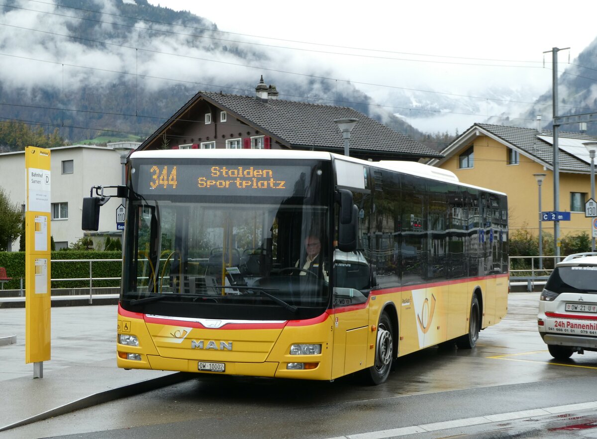 (242'182) - PostAuto Zentralschweiz - Nr. 5/OW 10'002 - MAN (ex Dillier, Sarnen Nr. 5) am 5. November 2022 beim Bahnhof Sarnen