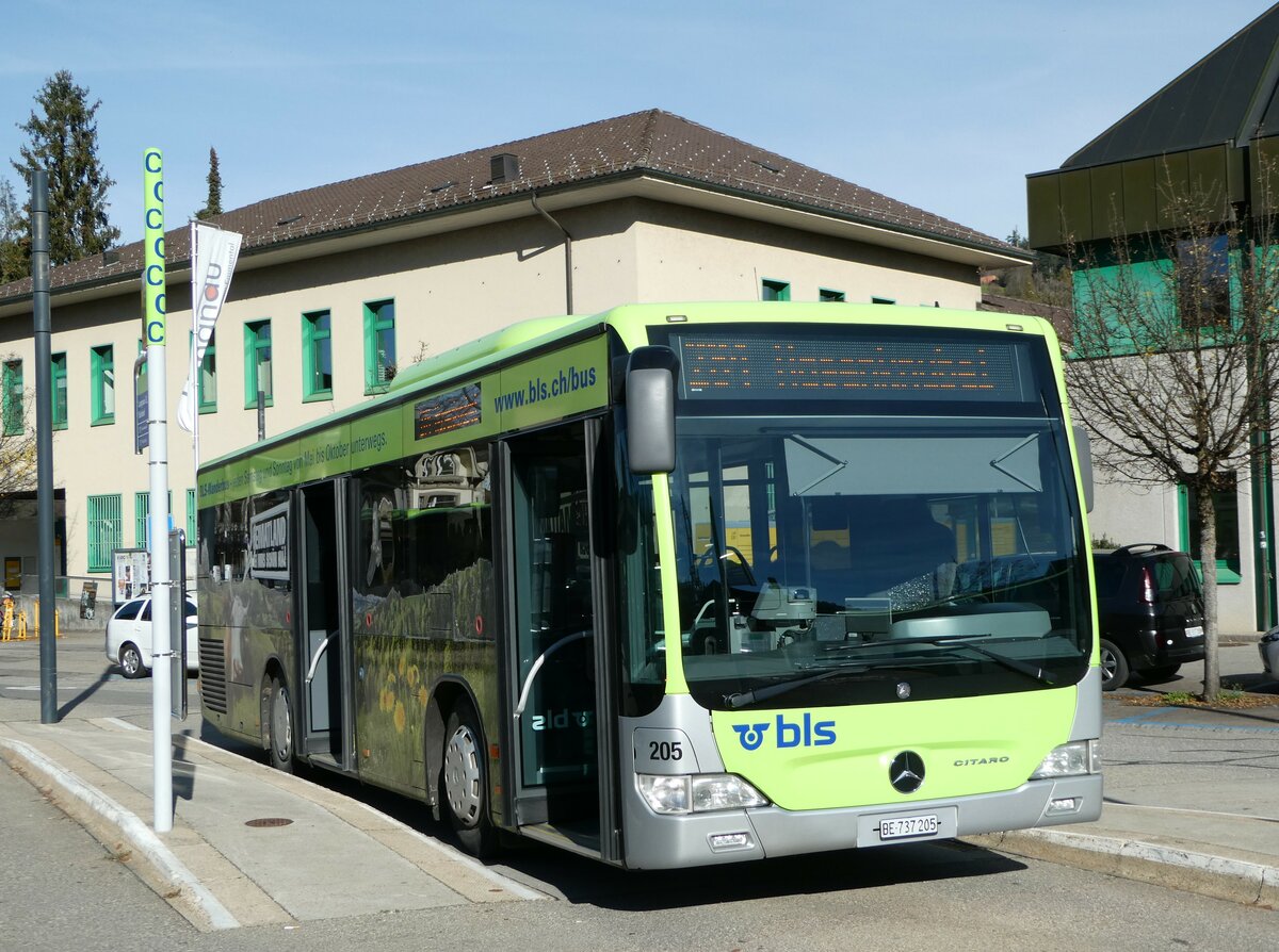 (242'400) - Busland, Burgdorf - Nr. 205/BE 737'205 - Mercedes am 11. November 2022 beim Bahnhof Langnau