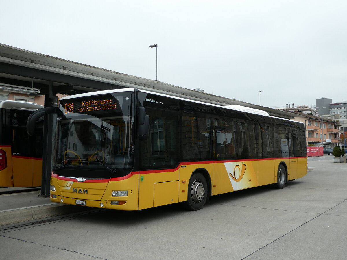 (242'629) - PostAuto Ostschweiz - SG 436'005 - MAN am 13. November 2022 beim Bahnhof Uznach