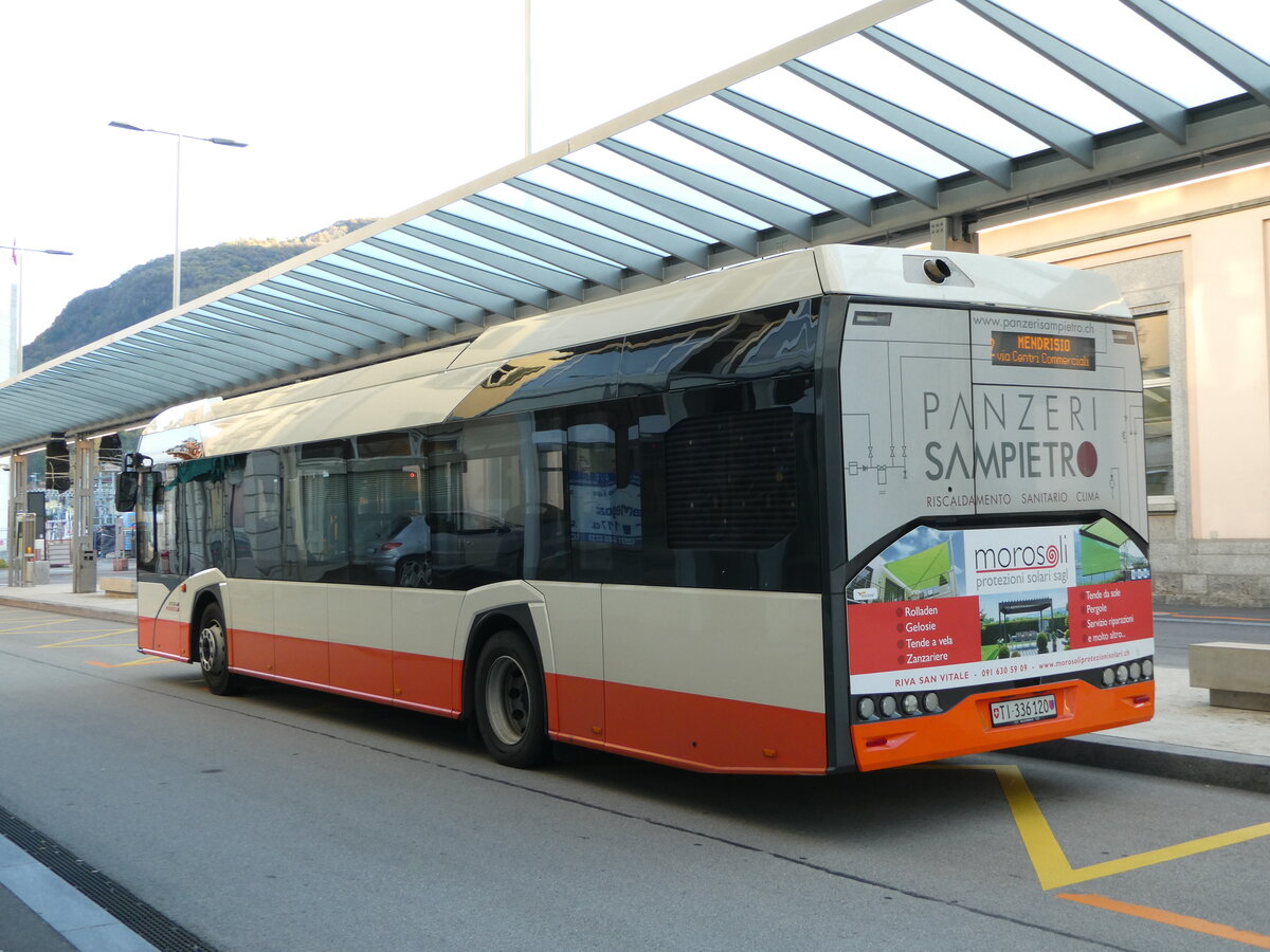 (242'944) - AMSA Chiasso - Nr. 20/TI 336'120 - Solaris am 17. November 2022 beim Bahnhof Chiasso