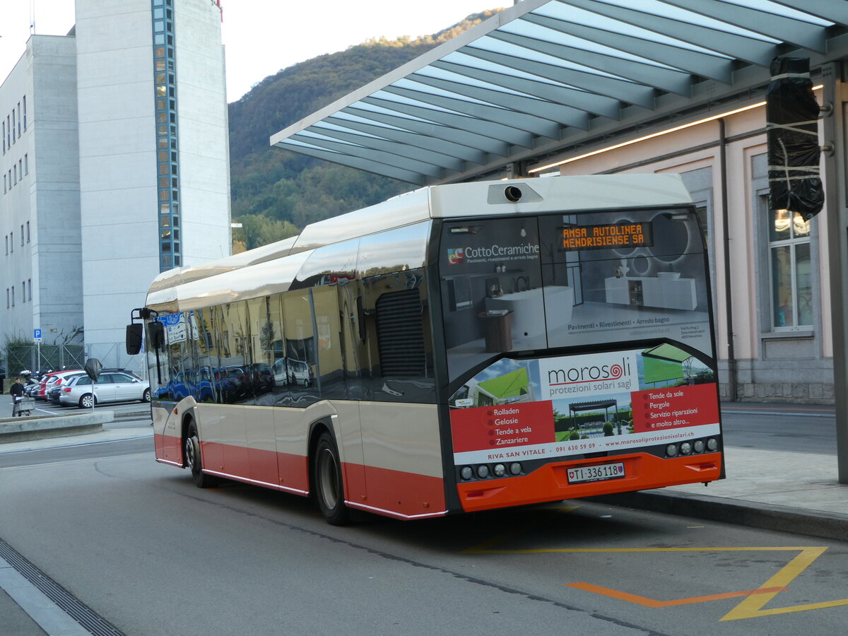 (242'945) - AMSA Chiasso - Nr. 18/TI 336'118 - Solaris am 17. November 2022 beim Bahnhof Chiasso