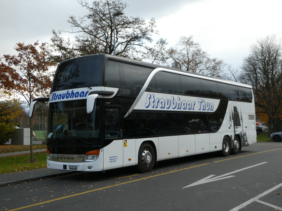 (243'099) - Straubhaar, Thun - Nr. 3/BE 206'633 - Setra am 23. November 2022 in Thun, Lachen