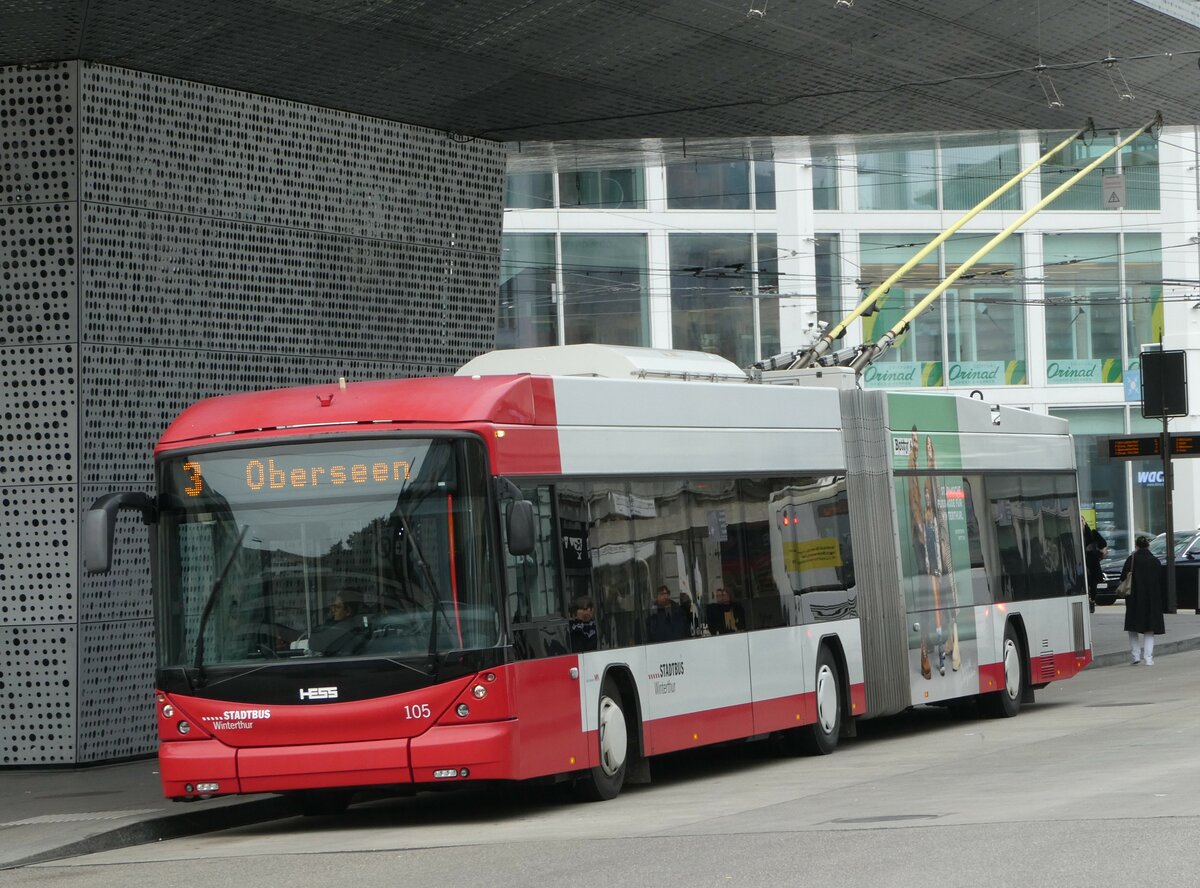 (243'269) - SW Winterthur - Nr. 105 - Hess/Hess Gelenktrolleybus am 29. November 2022 beim Hauptbahnhof Winterthur