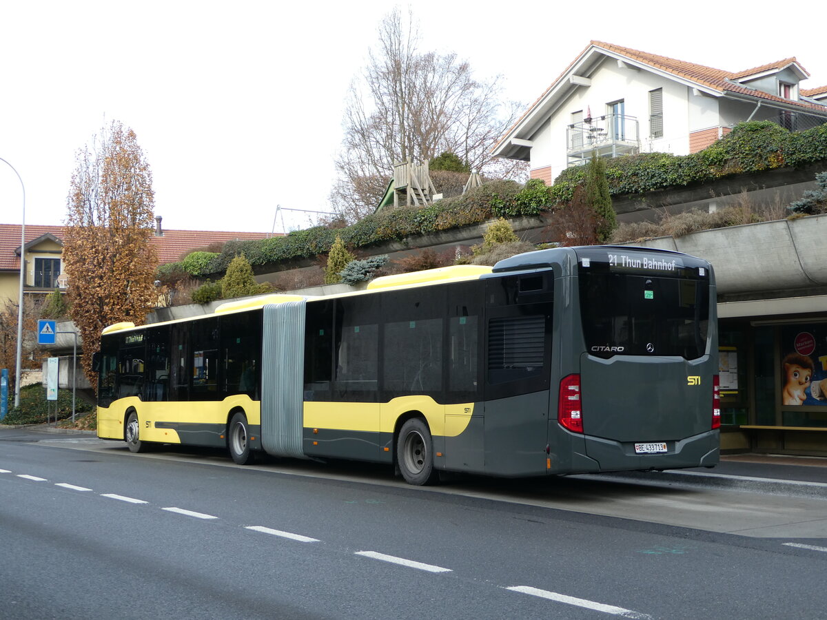 (244'024) - STI Thun - Nr. 713/BE 433'713 - Mercedes am 19. Dezember 2022 in Oberhofen, Wichterheer Gut